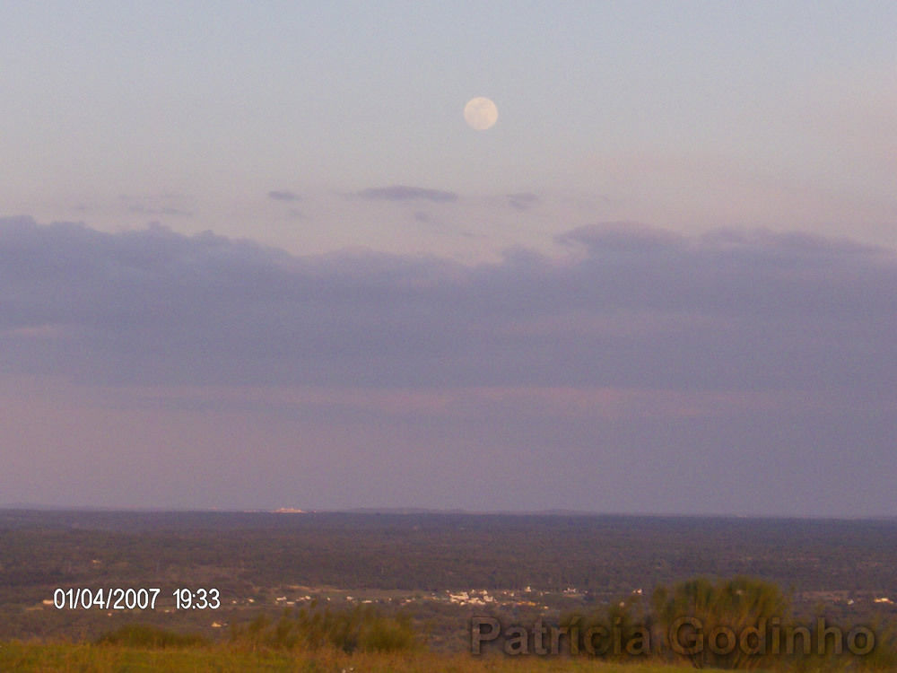 Lua vista da serra