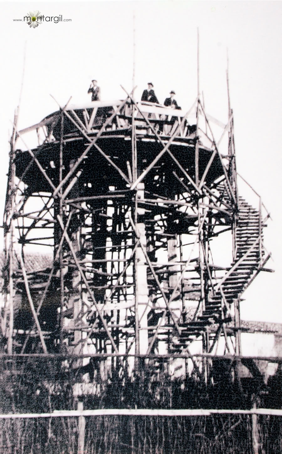 Construo do depsito da gua